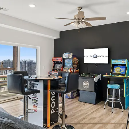 Pvt Outdoor Pool-Hot Tub-Cmty Amenities-Multiple Arcades-Free Attraction Tickets Villa